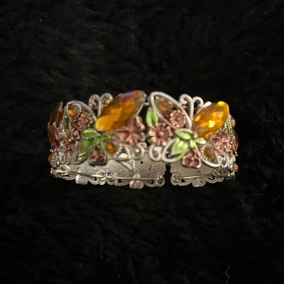 Lovely Colorful Butterfly Open Bracelet - Picture 9 of 16